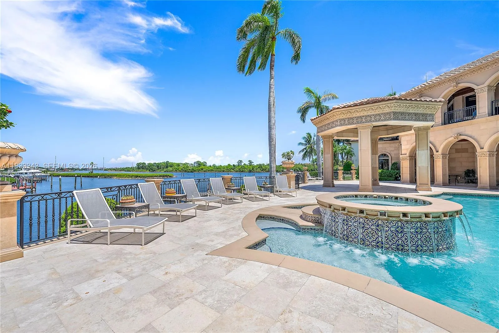 Pool / Patio