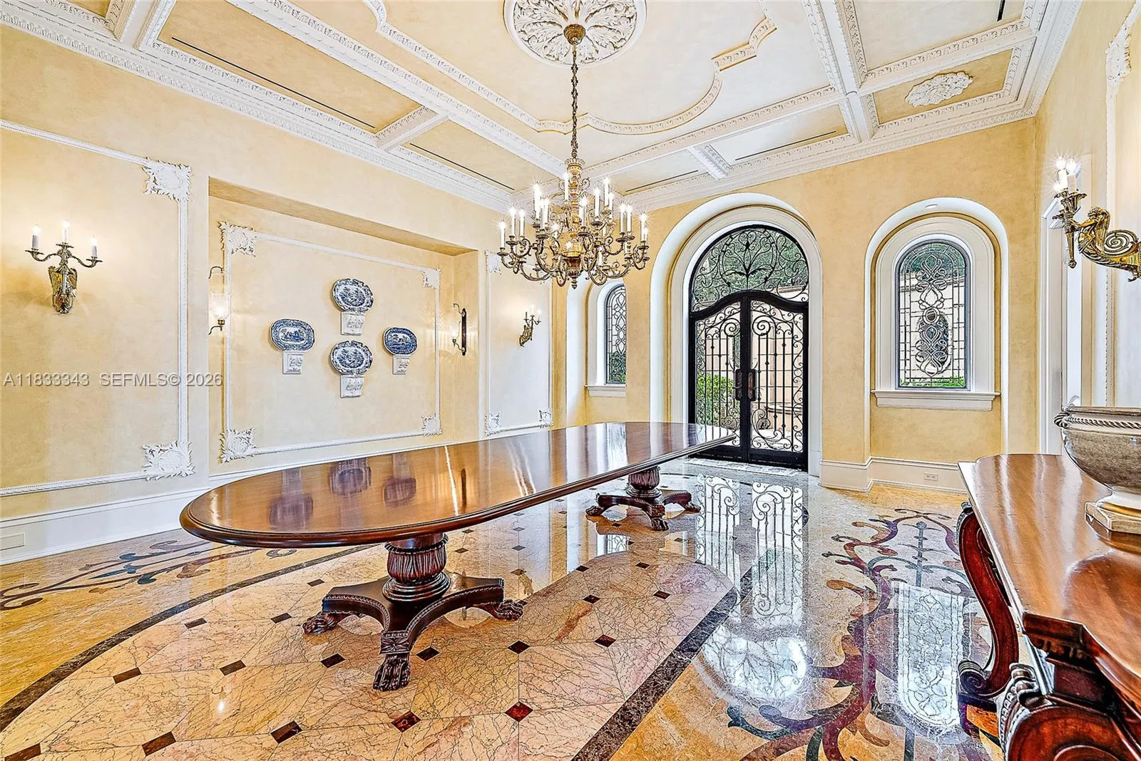Formal Dining