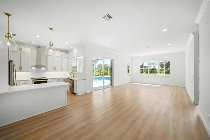 Kithchen/Family Room