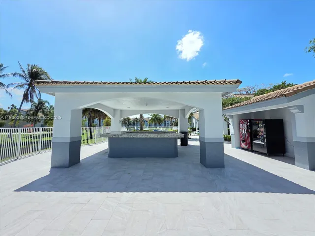 POOL CABANA