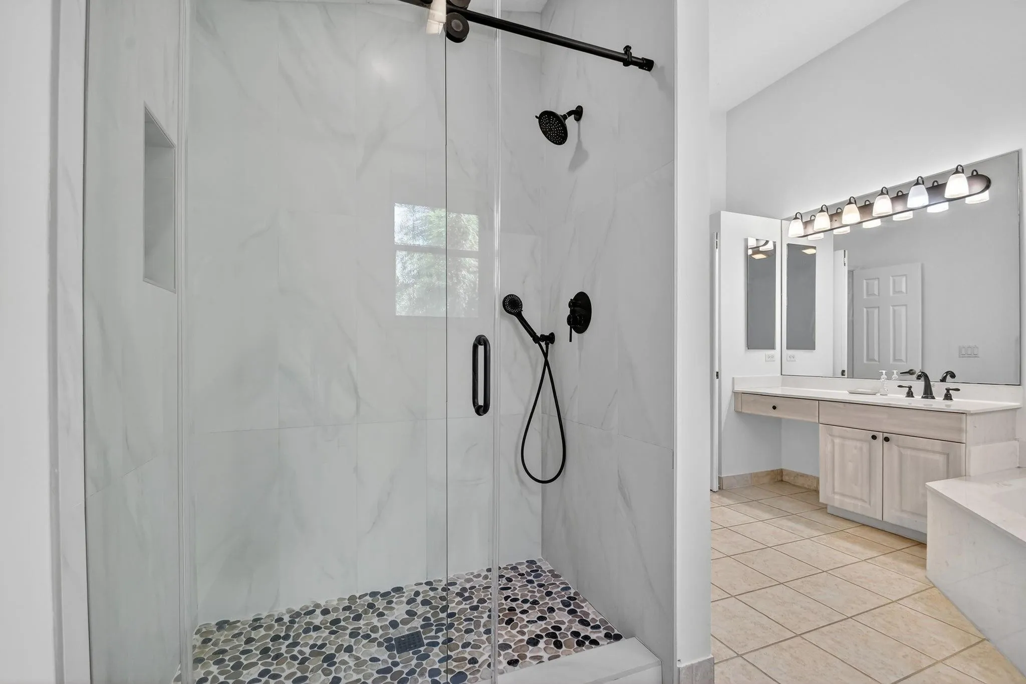 Property photo 64