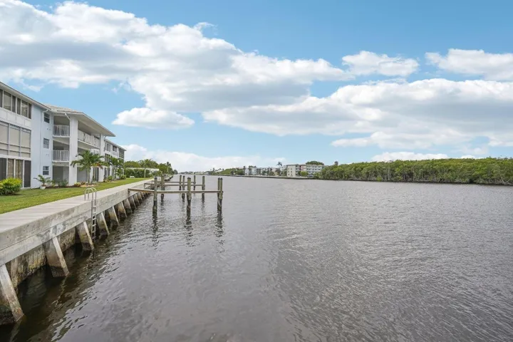 N Ocean Blvd 212-042