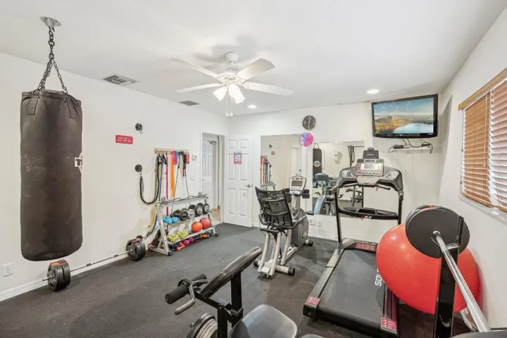N Ocean Blvd 212-026