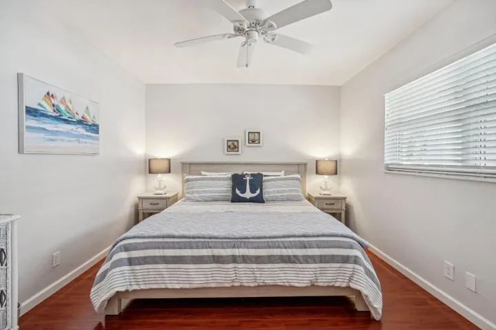 N Ocean Blvd 212-037