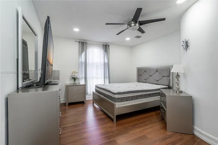 guest B/R entry level