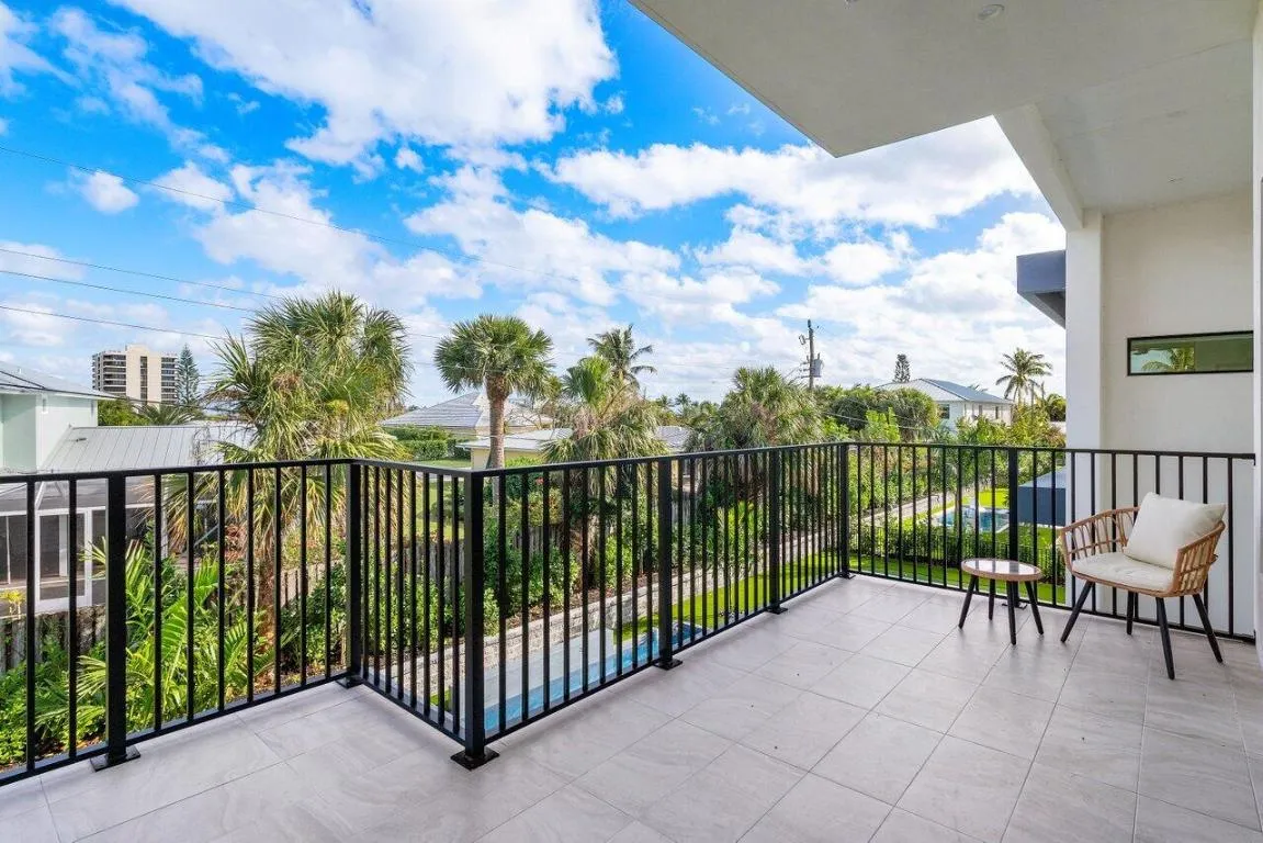 070-13480USHighway1-JunoBeach-FL-33408-S