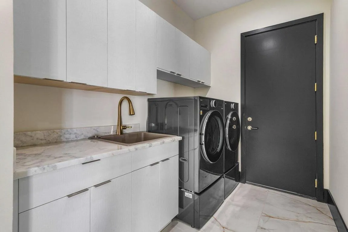 022-13480USHighway1-JunoBeach-FL-33408-S
