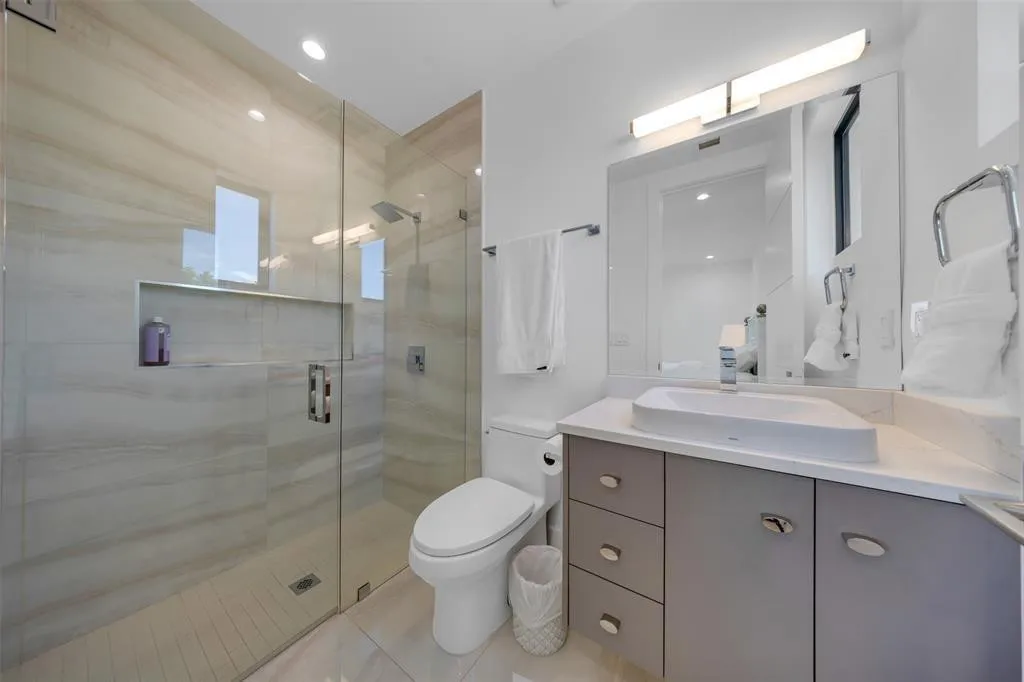 Photo 62