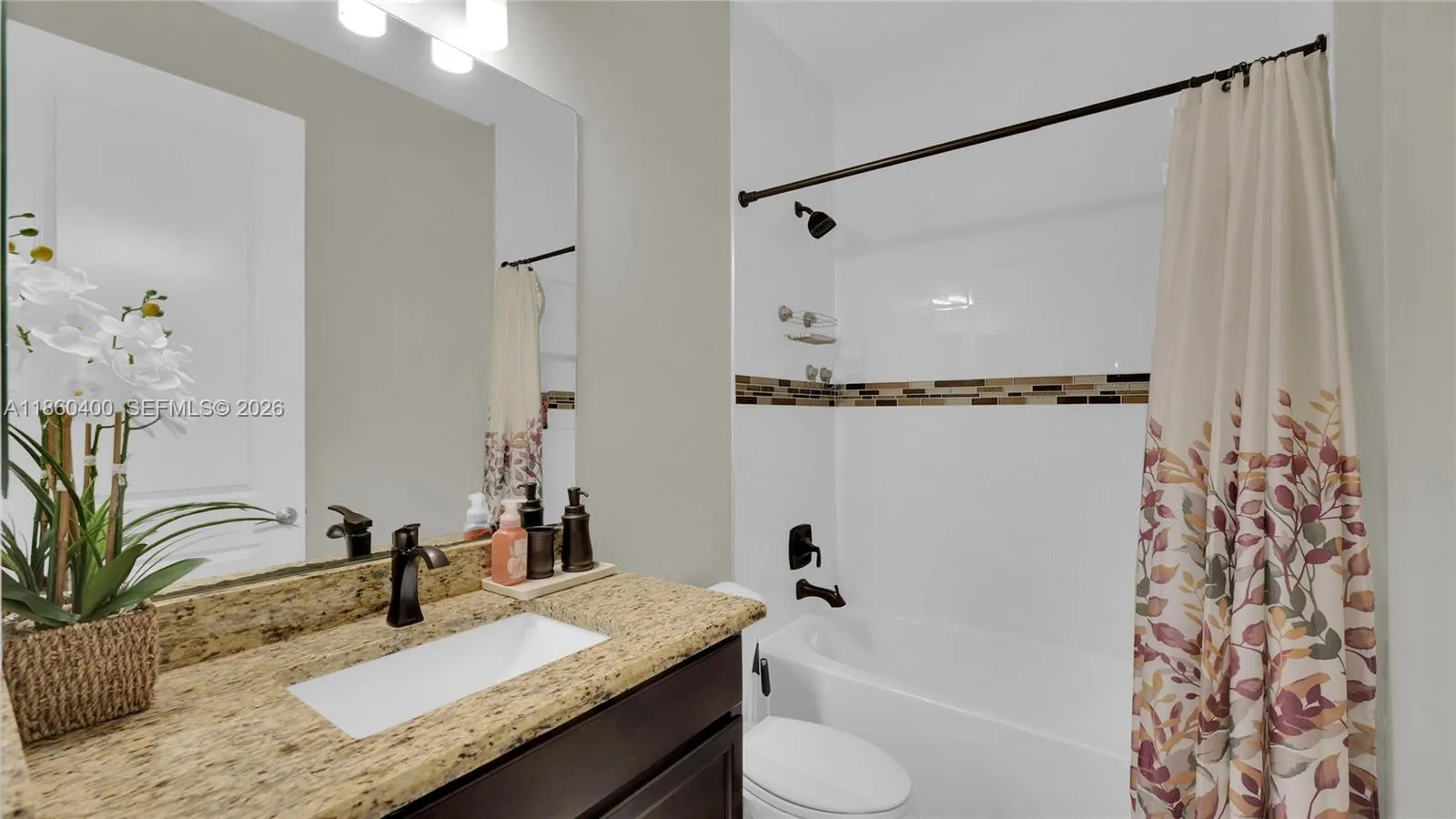 1ST FLOOR BATHROOM