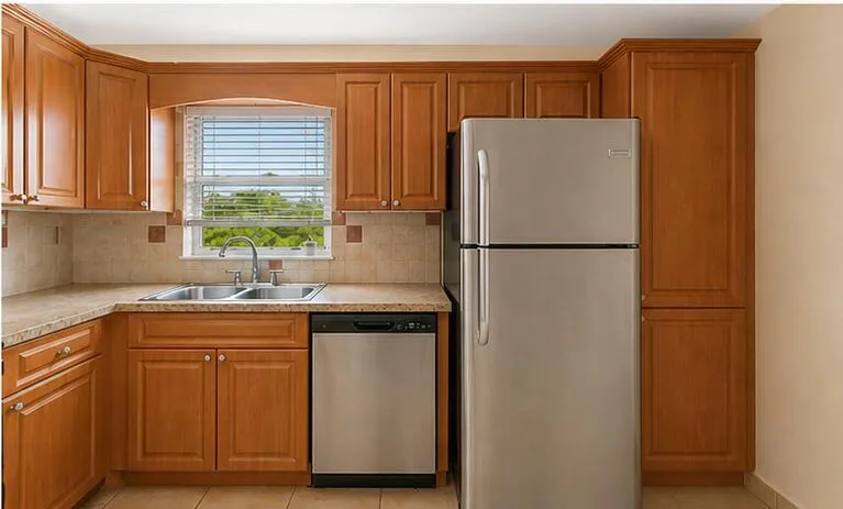 Clean, Spacious, and Updated Eat-In Kitchen