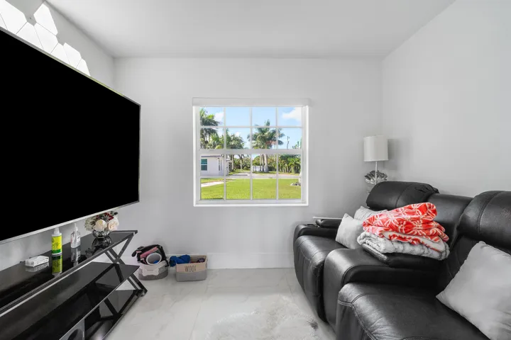 024-5447CenterStreet-Jupiter-FL-33458-FU