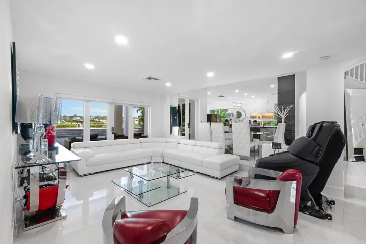 009-5447CenterStreet-Jupiter-FL-33458-FU