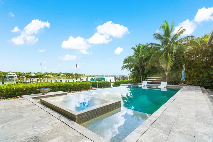 047-5447CenterStreet-Jupiter-FL-33458-FU