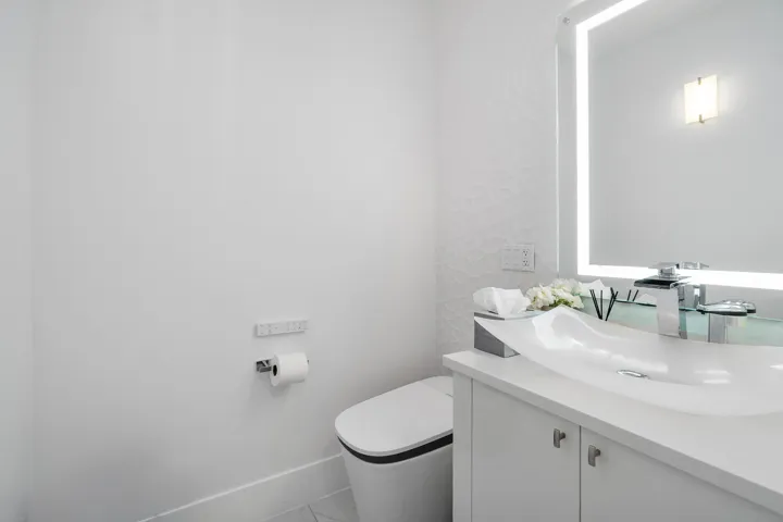 036-5447CenterStreet-Jupiter-FL-33458-FU
