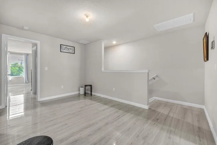 LOFT 2