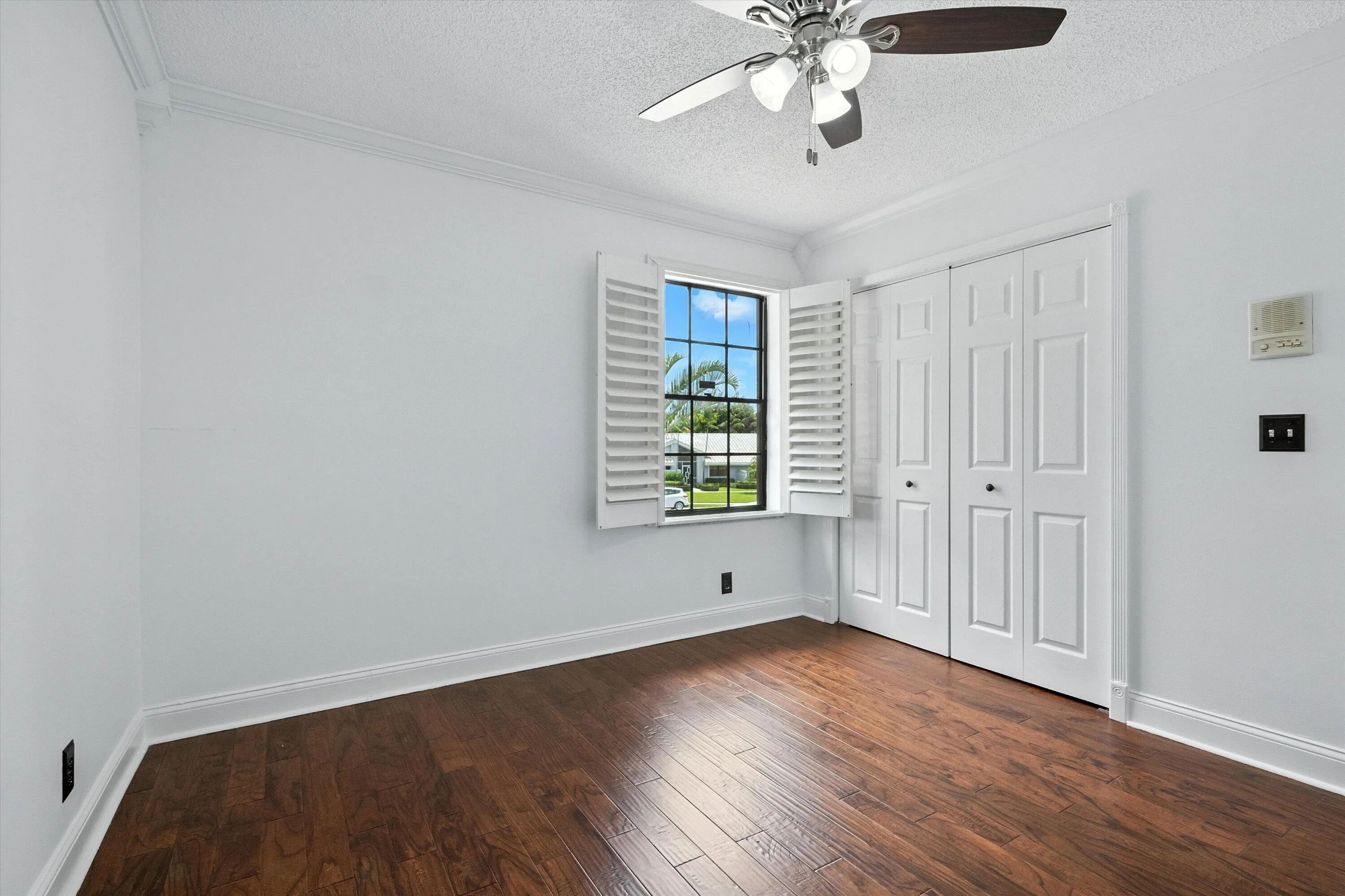 Upstairs Bedroom 2