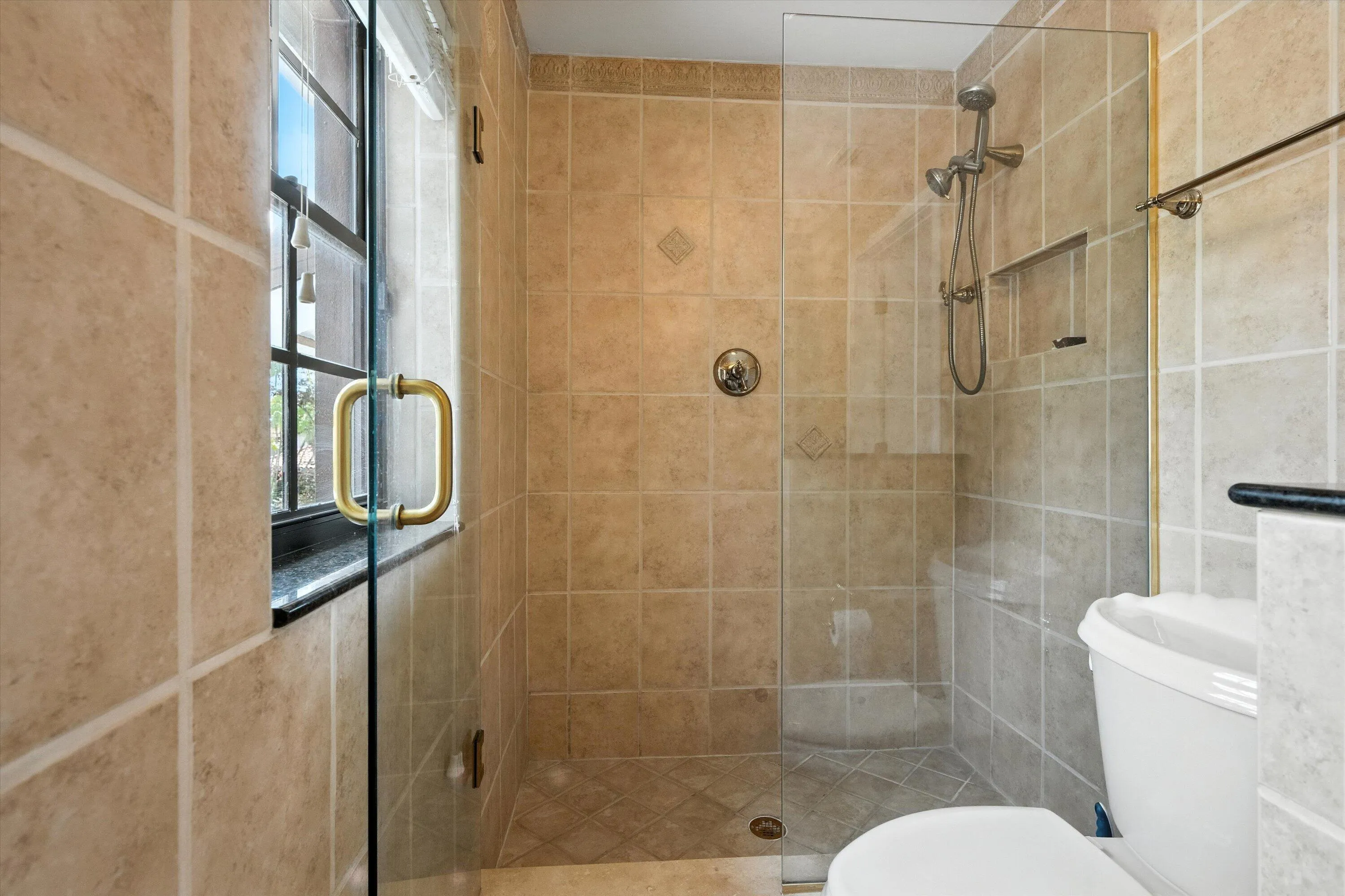 Upstairs Bath