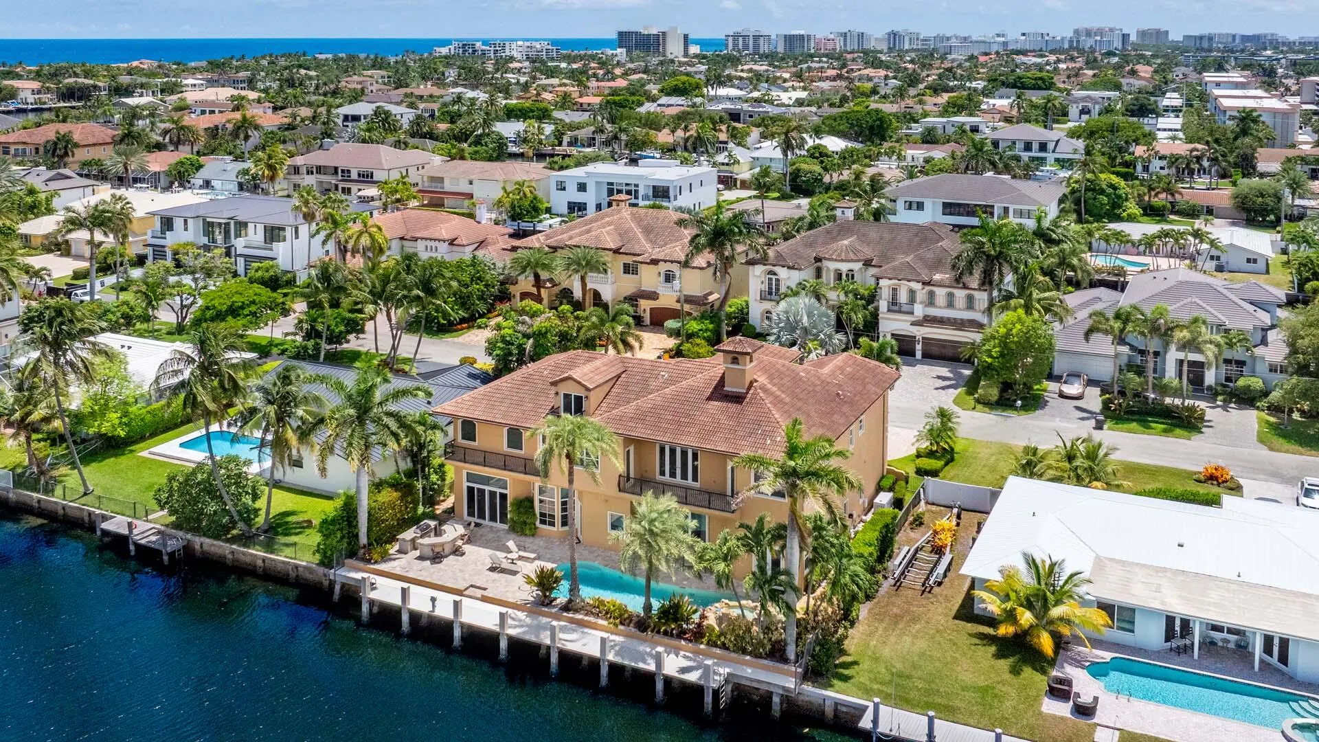 929 Banyan Dr (28)