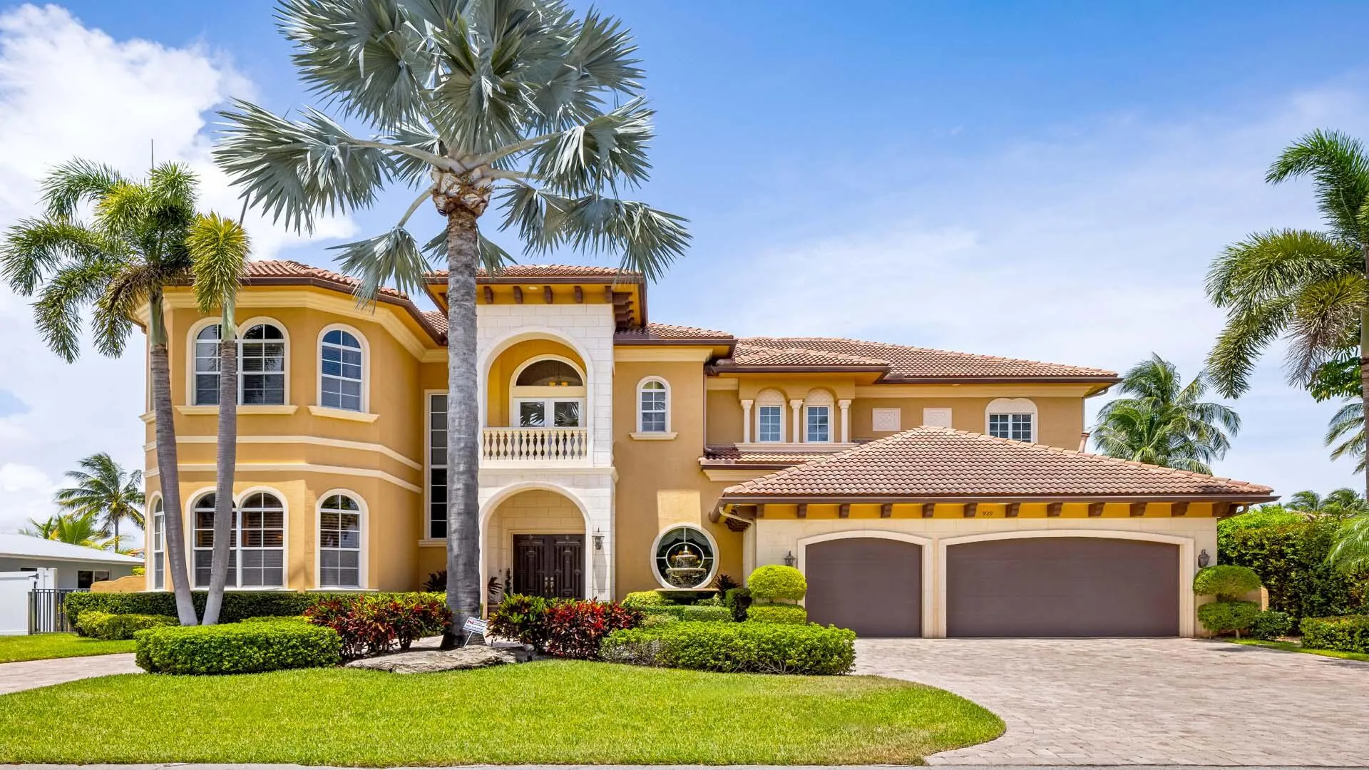 929 Banyan Dr (3)