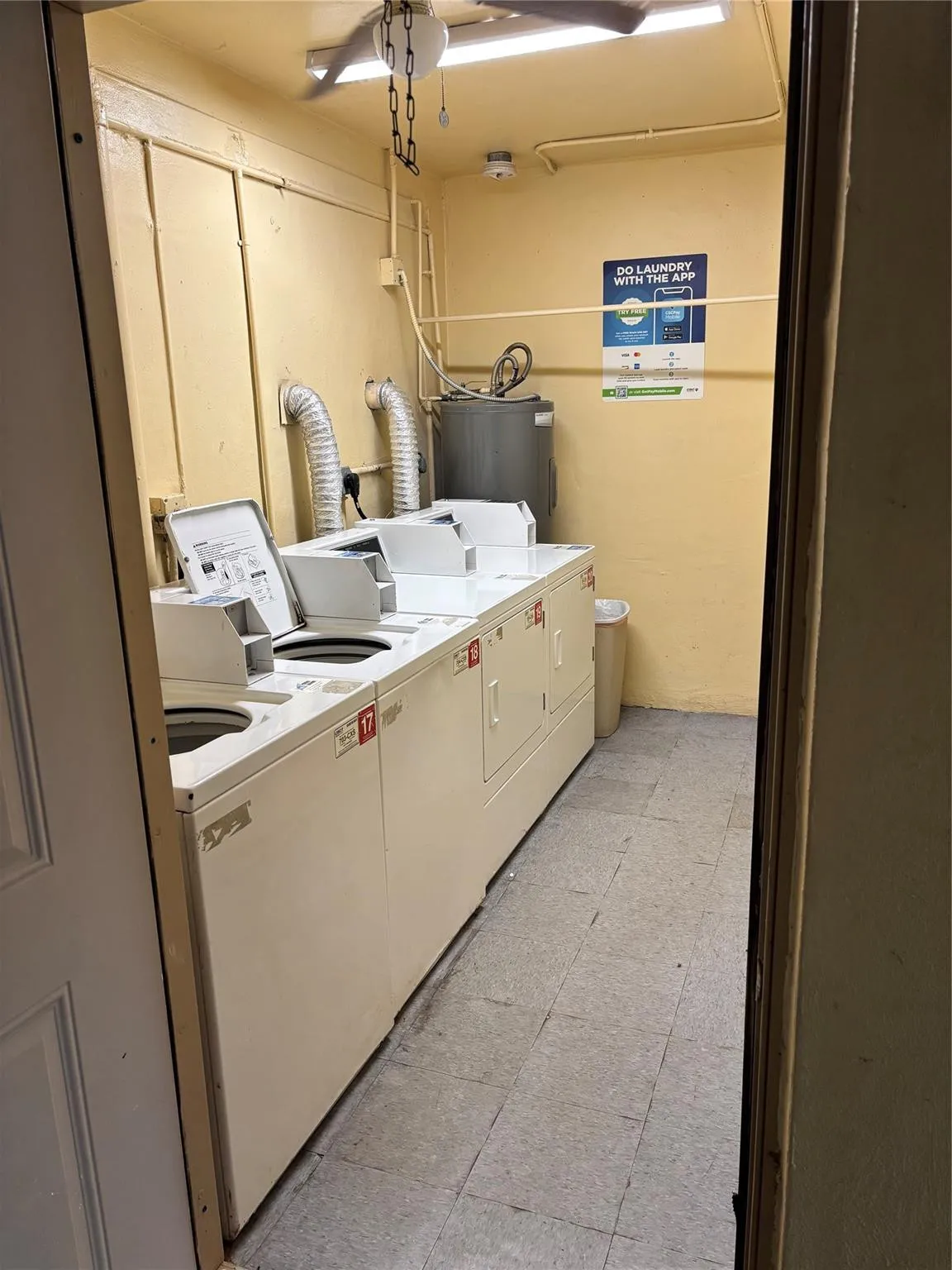 Photo 18