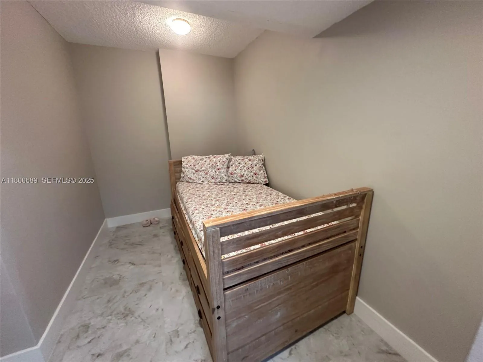 Sleeping Alcove