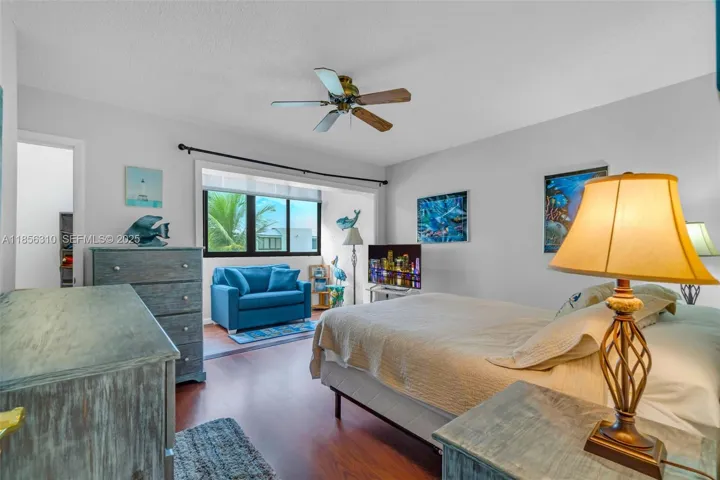 2ND BEDROOM WITH SITTING AREA!