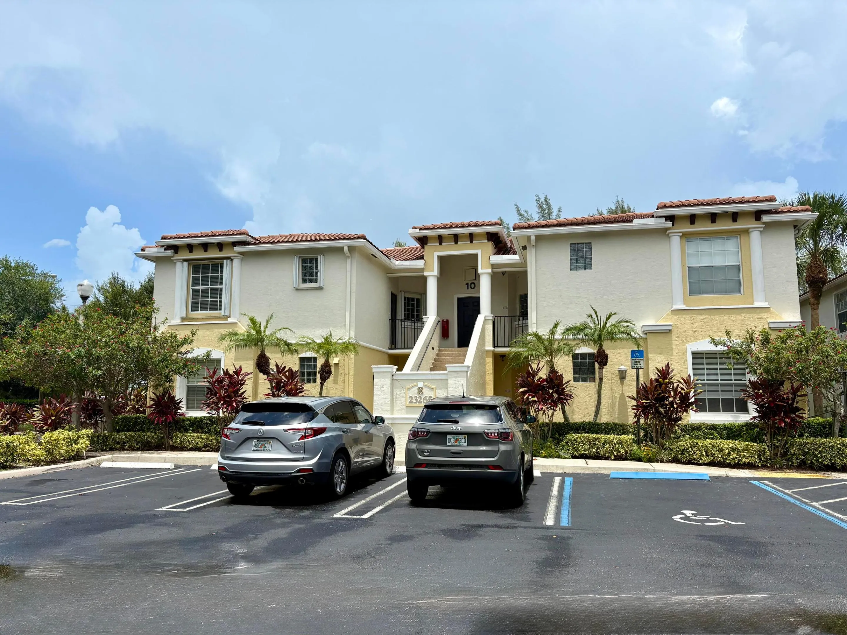 23265 CAROLWOOD LANE BOCA RATON 33428 3BR-2BTH