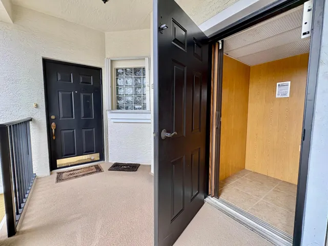 ENTRANCE TO THE UNIT