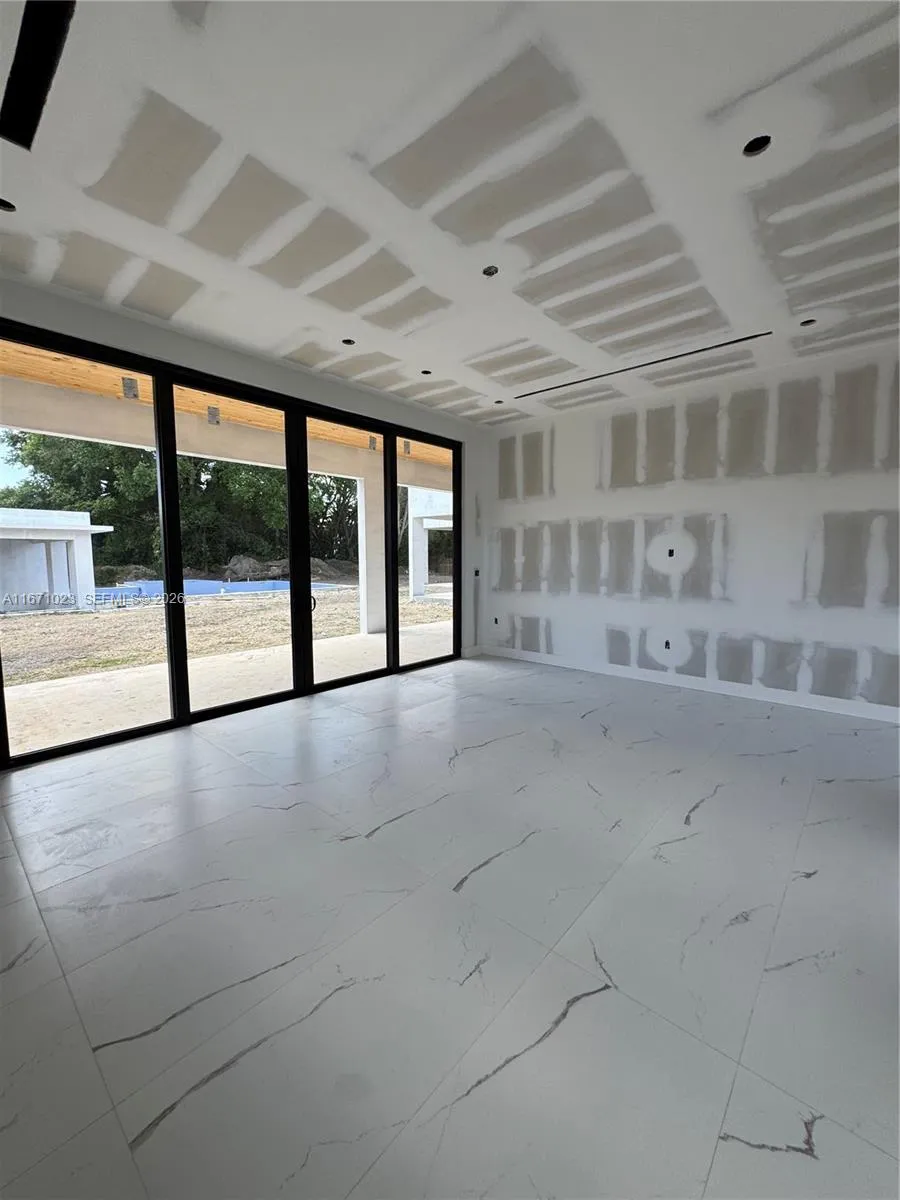 Property photo 64