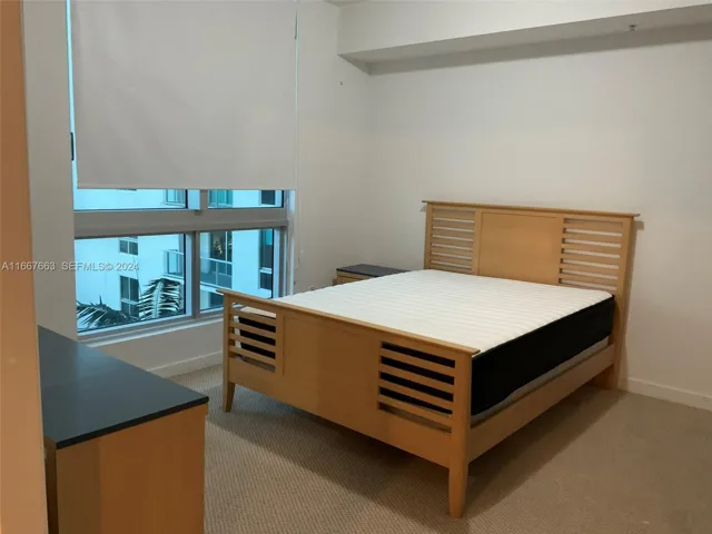 queen size bed