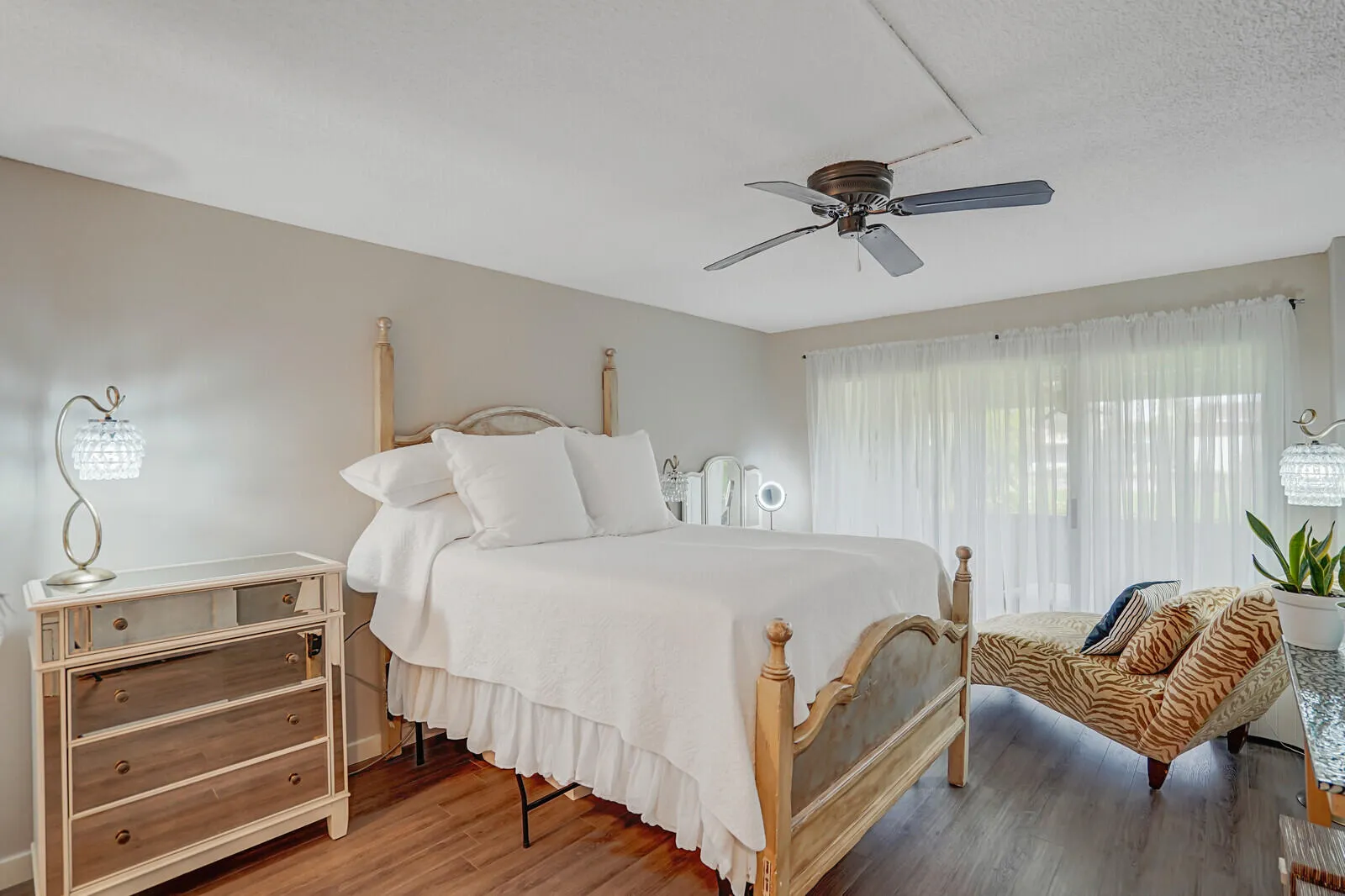 Spacious master bedroom