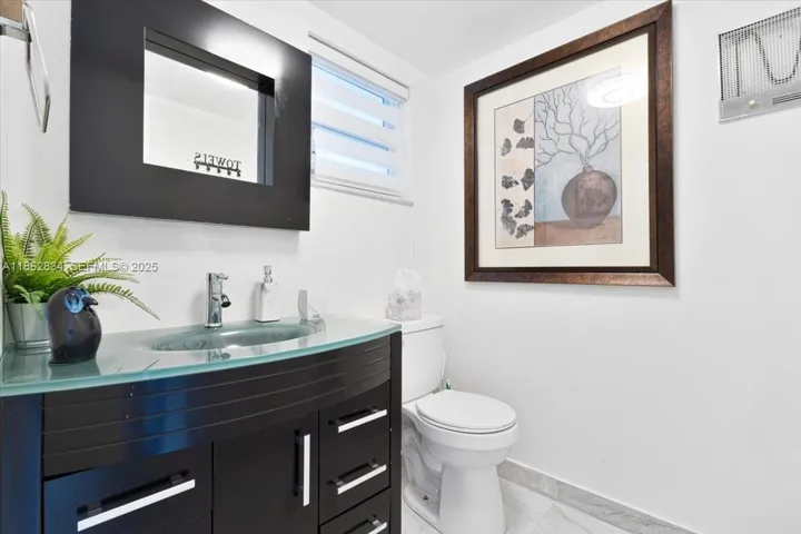 Guest Bathroom 1