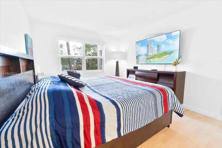 Spacious room for king size bed (tv not included)