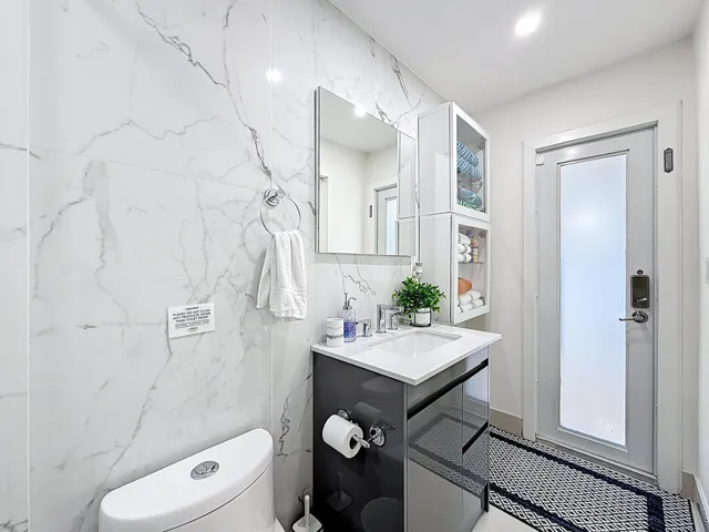 Cabana Bathroom 3
