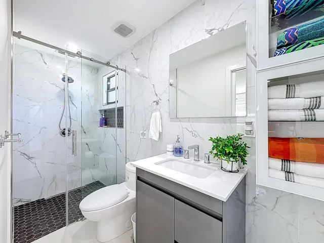 Cabana Bathroom 3