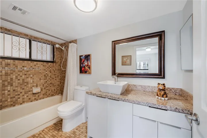 2nd bathroom