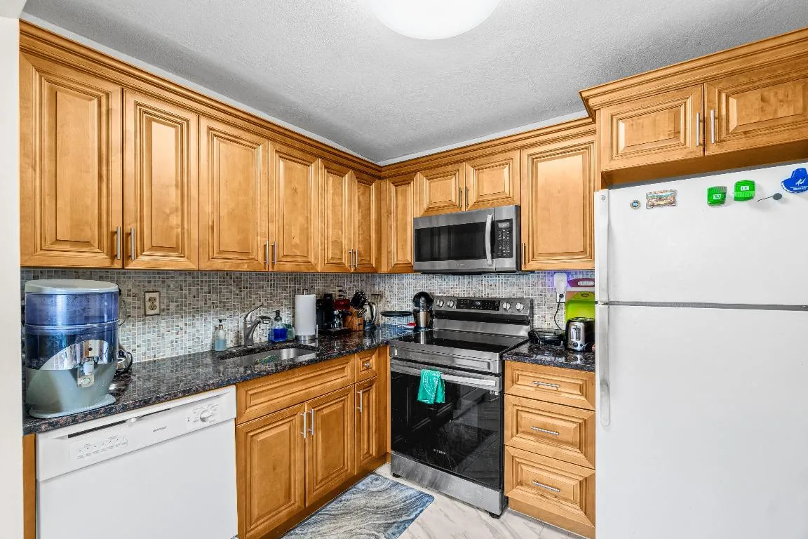 012-184FlandersD-DelrayBeach-FL-33484-FU