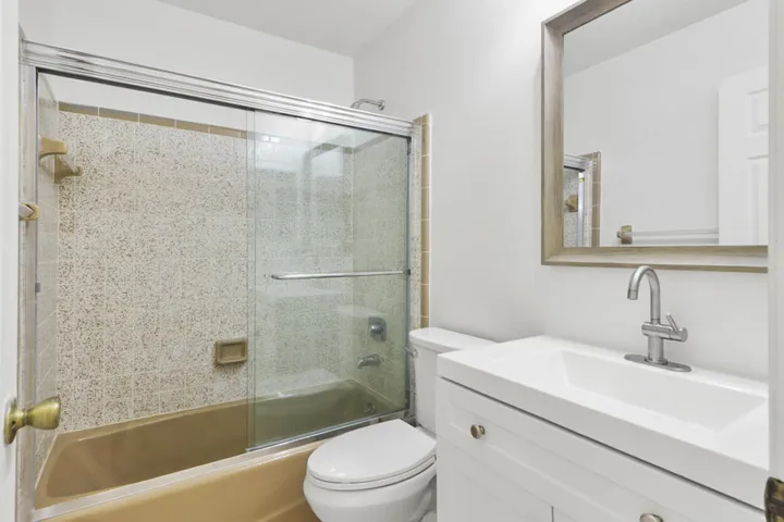 Common Bath