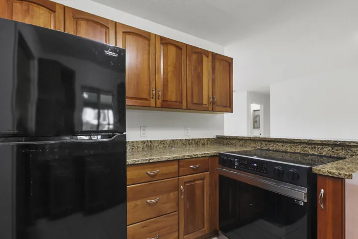 Kitchen -03