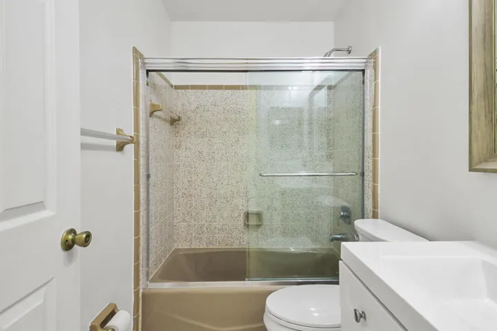 Common Bath