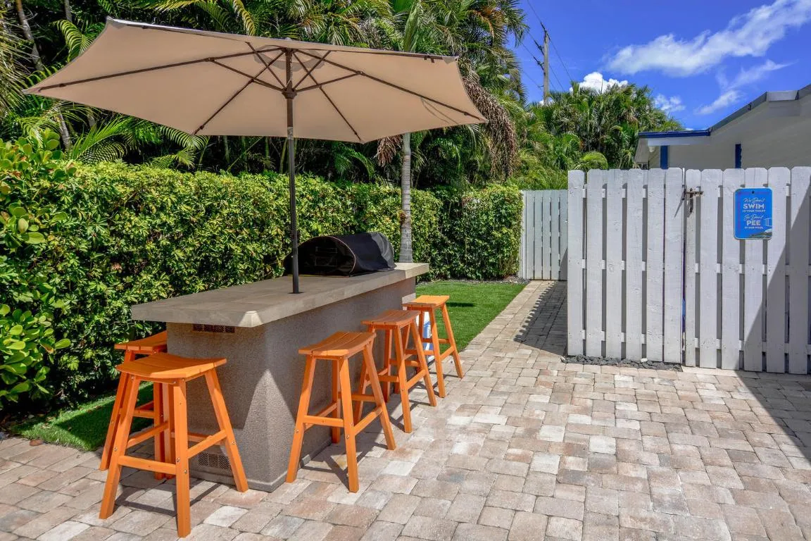 BBQ and Outdoor Bar