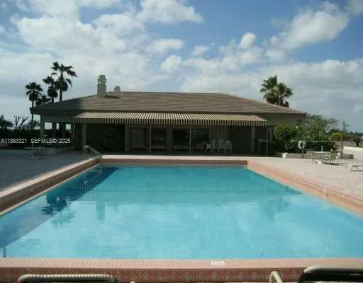 Swimming Pool/Hot Tub/Sauna