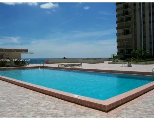 Swimming Pool/Hot Tub/Sauna