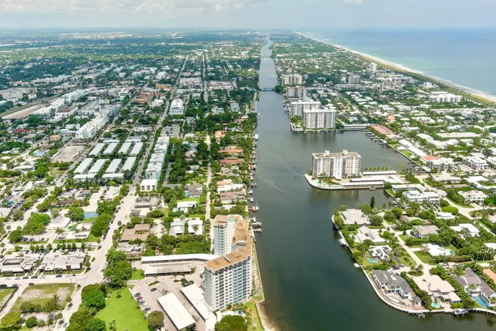 Blocks to Atlantic Ave