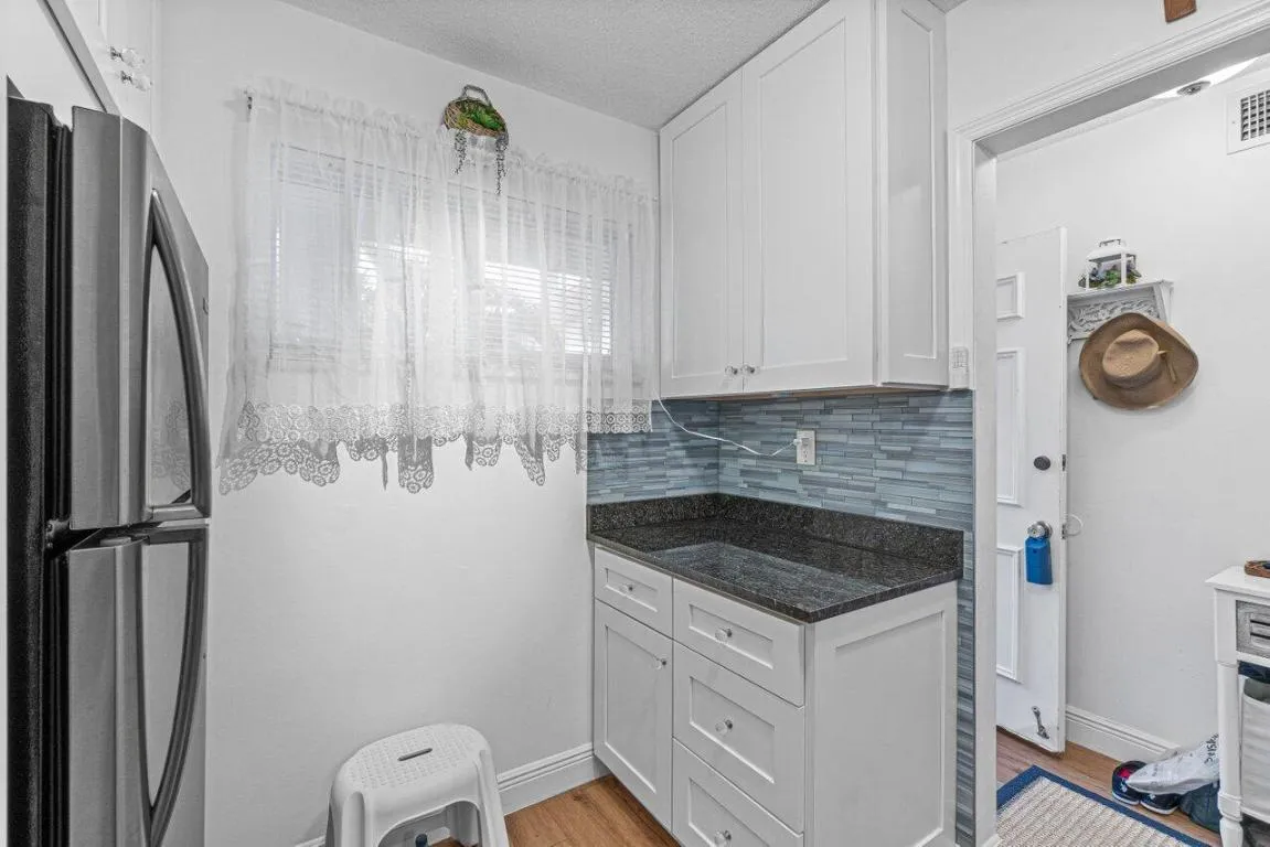 GORGEOUS KITCHEN!