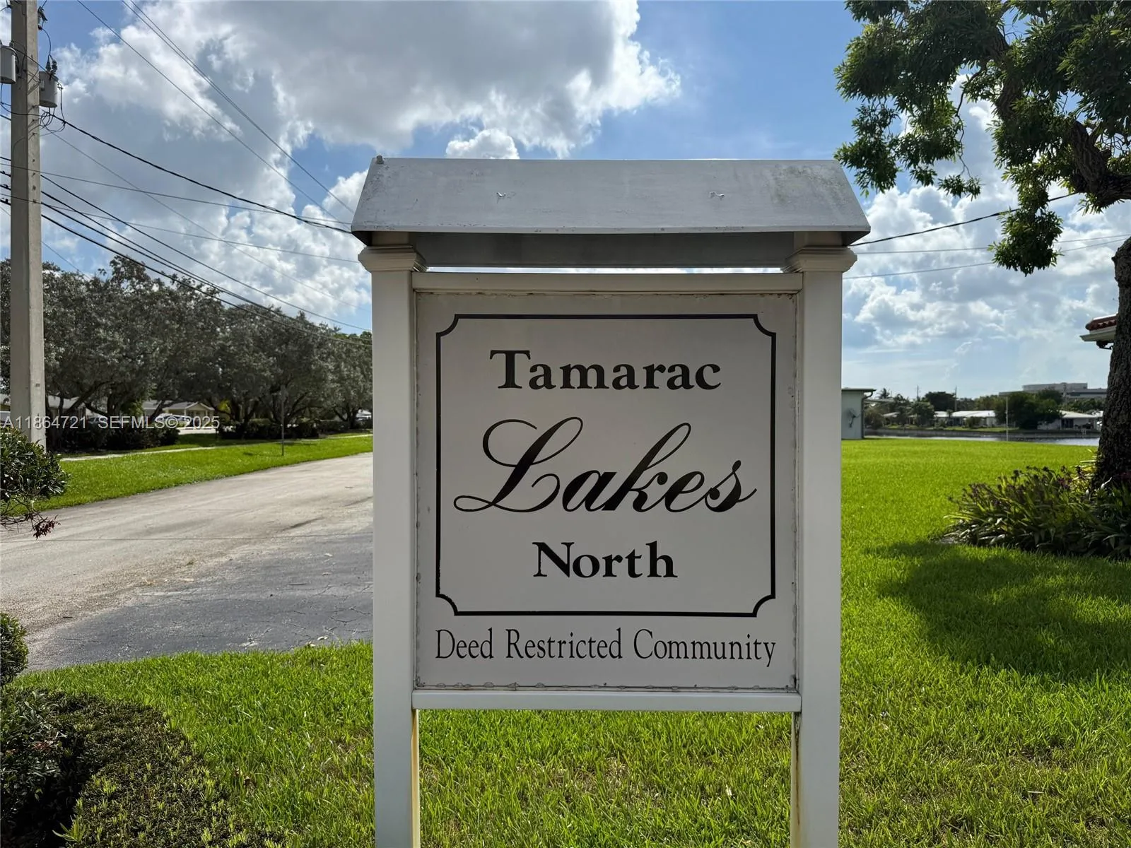 Clubhouse Signage