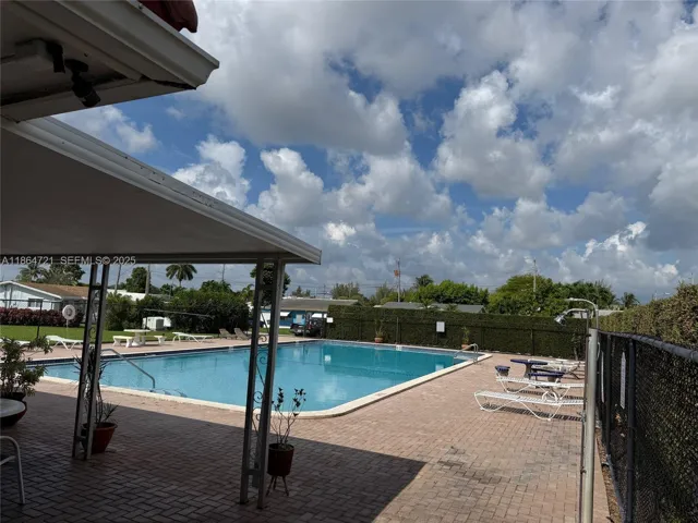 Clubhouse Pool
