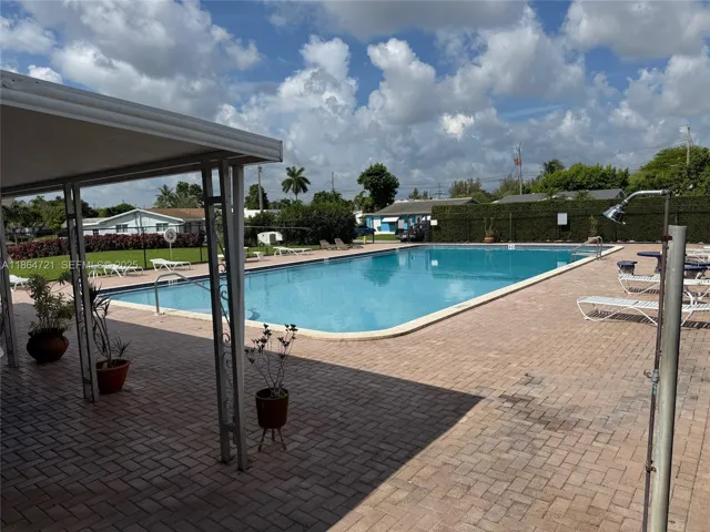 Clubhouse Pool