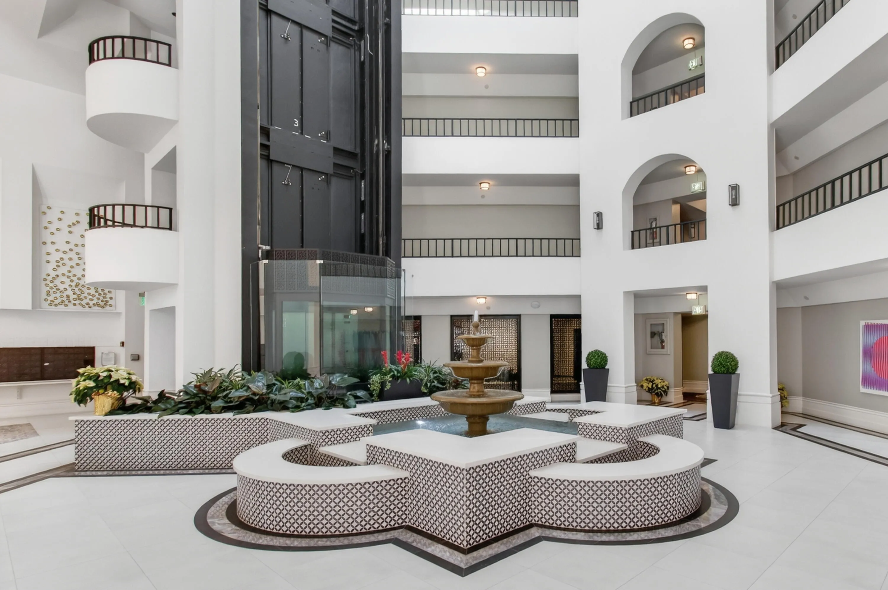 3 - Lobby