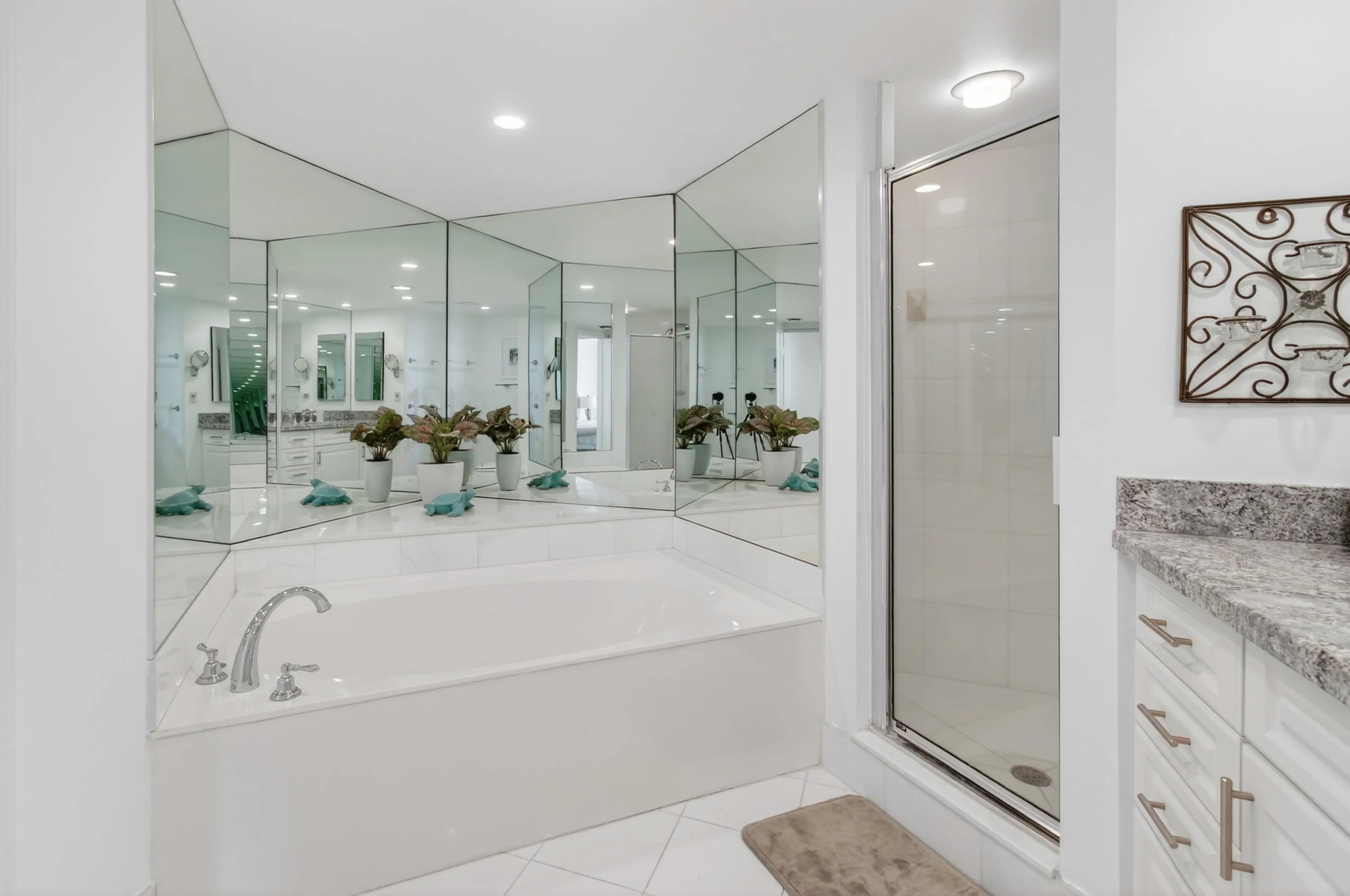 22 - Master Bath